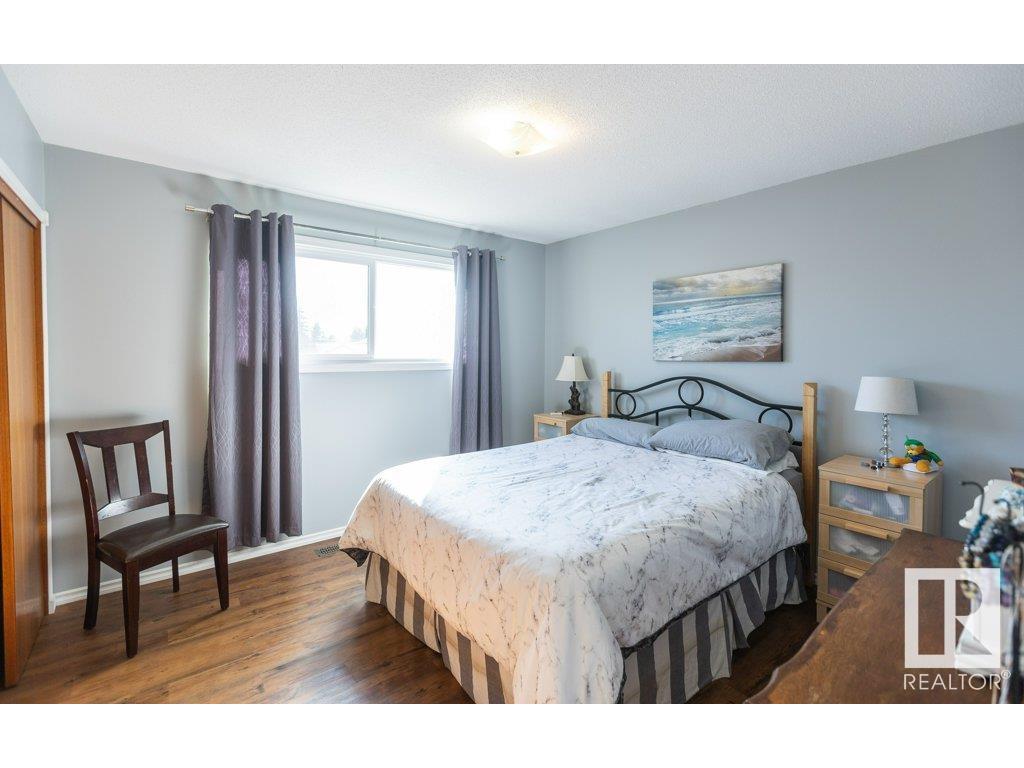 












10503 105 Street

,
Westlock,




AB
T7P 1M3

