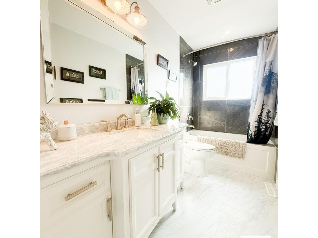 












10503 105 Street

,
Westlock,




AB
T7P 1M3

