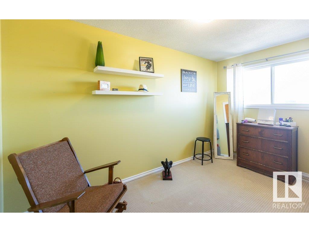 












10503 105 Street

,
Westlock,




AB
T7P 1M3

