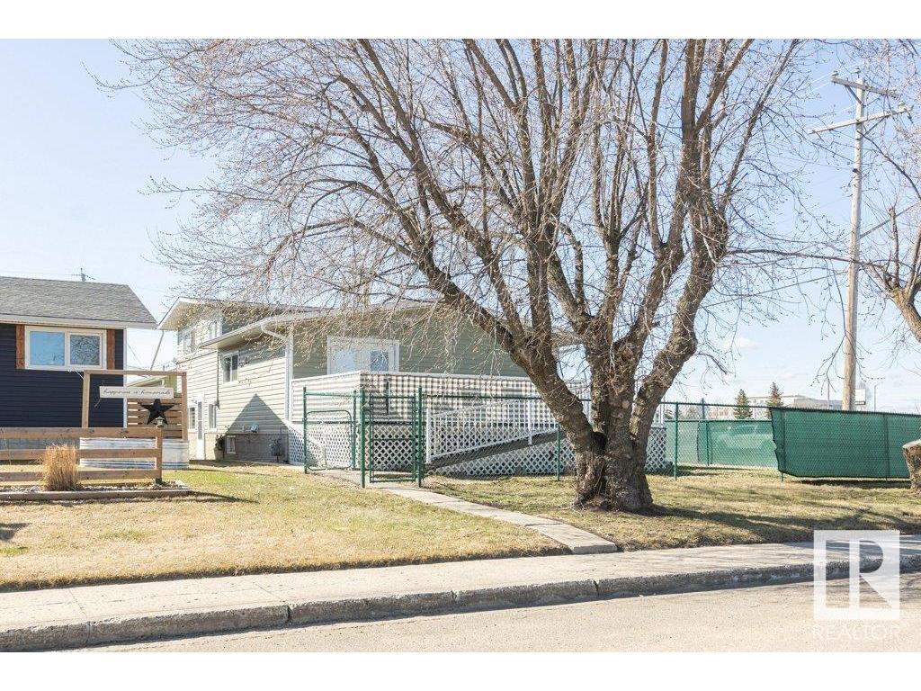 












10503 105 Street

,
Westlock,




AB
T7P 1M3

