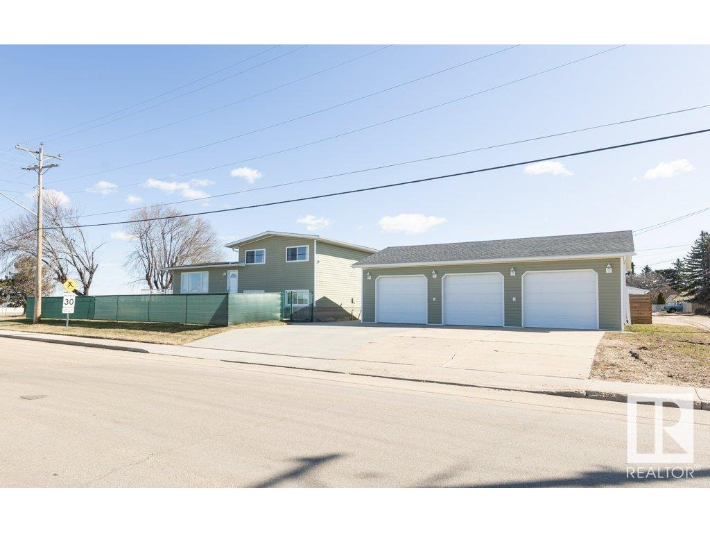 












10503 105 Street

,
Westlock,




AB
T7P 1M3

