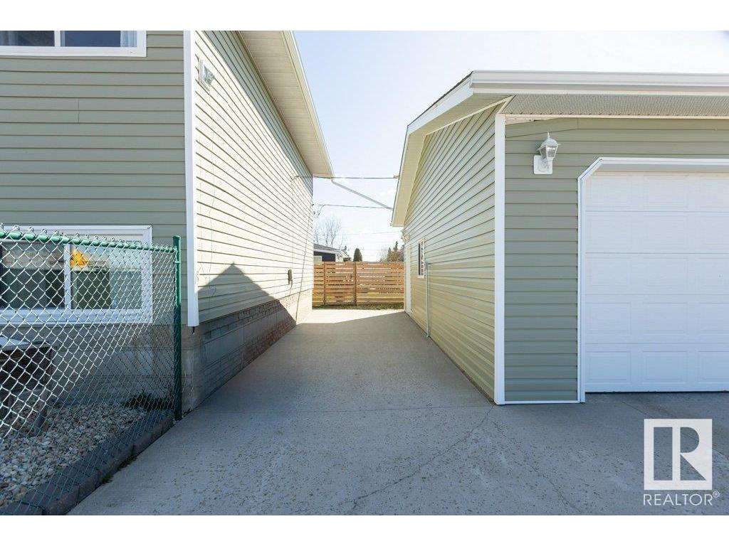 












10503 105 Street

,
Westlock,




AB
T7P 1M3

