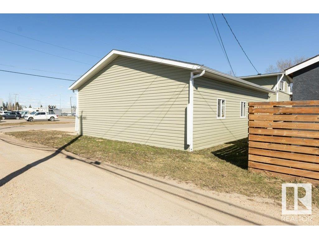 












10503 105 Street

,
Westlock,




AB
T7P 1M3

