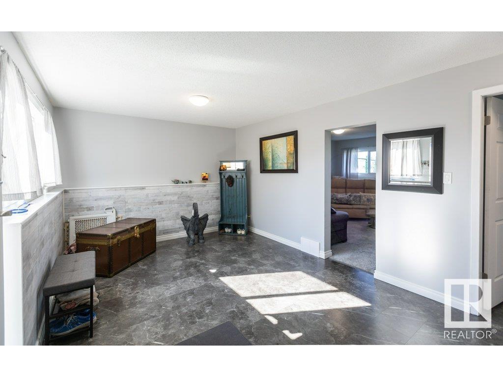 












10503 105 Street

,
Westlock,




AB
T7P 1M3

