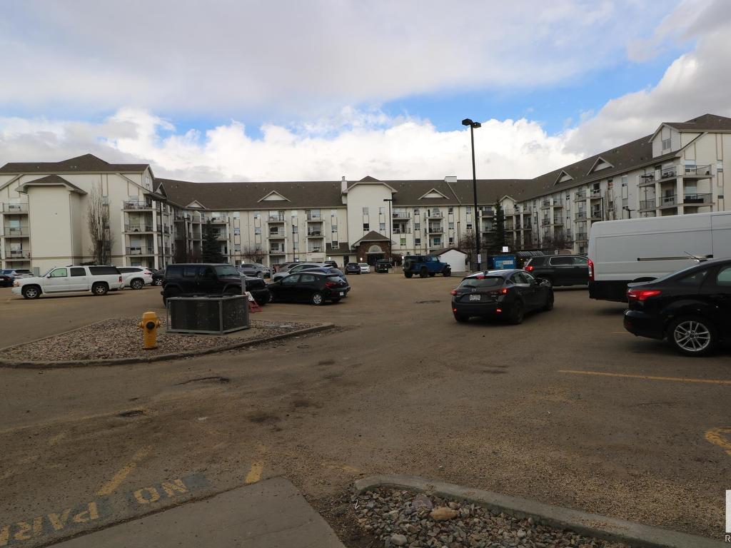 












1204 330 CLAREVIEW STATION Drive

,
Edmonton,




AB
T5Y 0E6

