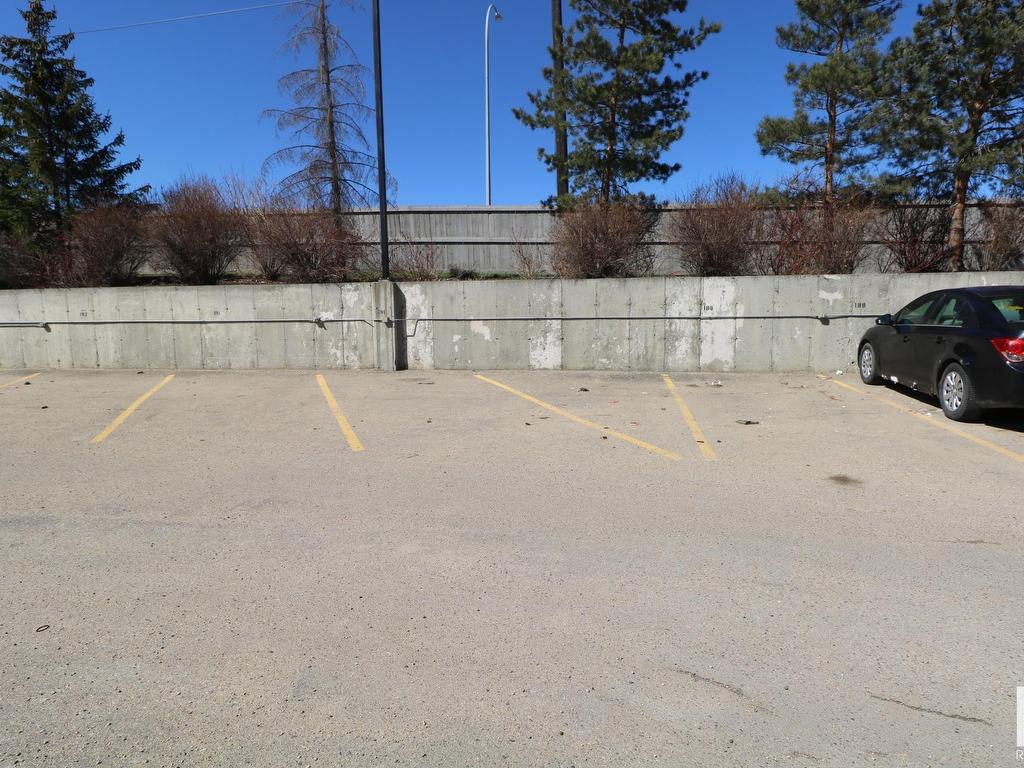 












1204 330 CLAREVIEW STATION Drive

,
Edmonton,




AB
T5Y 0E6


