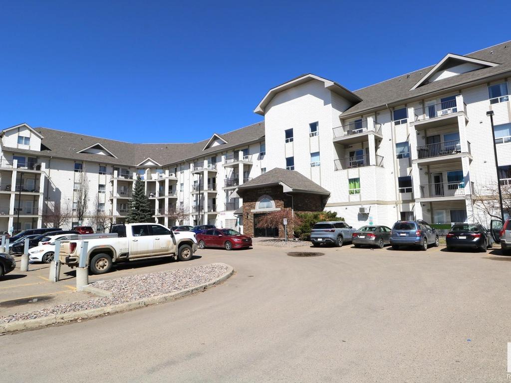 












1204 330 CLAREVIEW STATION Drive

,
Edmonton,




AB
T5Y 0E6

