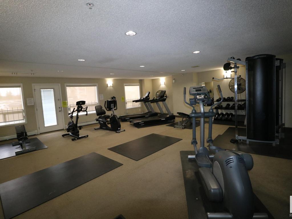 












1118 330 CLAIREVIEW STATION Drive

,
Edmonton,




AB
T5Y 0E6

