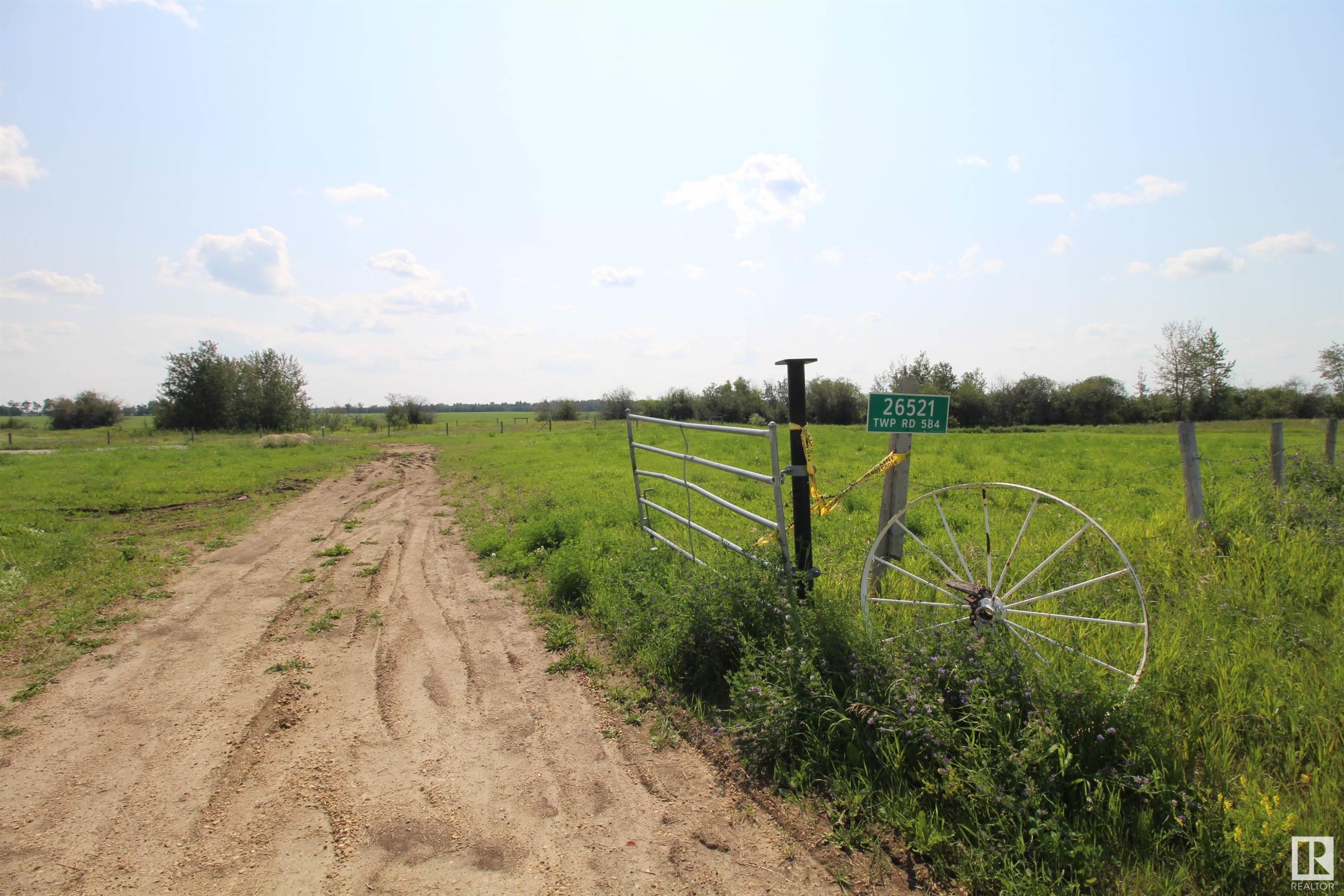 












26521 Twp Rd 584

,
Rural Westlock County,







AB
T7P 2P6

