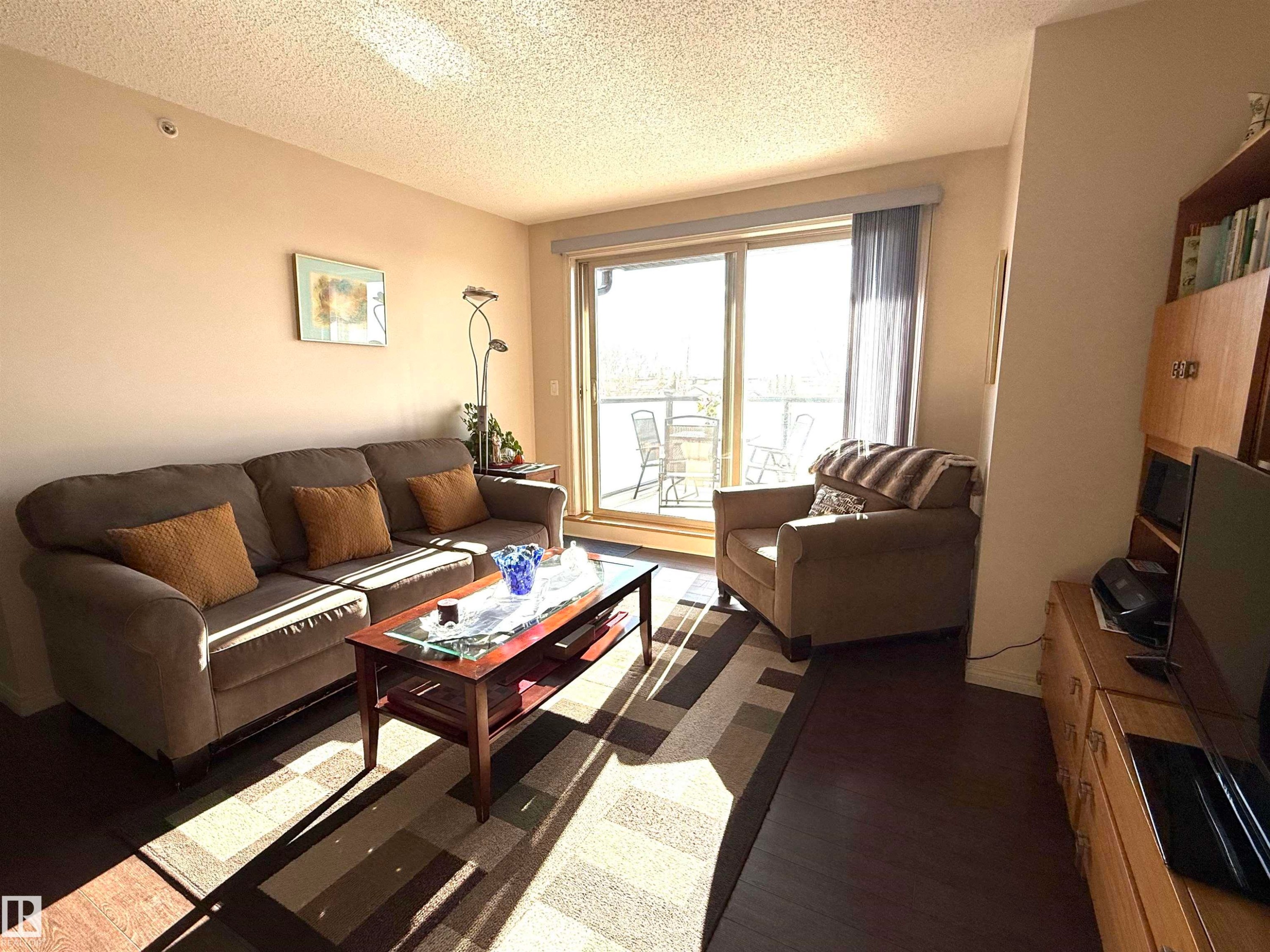 












407 13908 136 Street

,
Edmonton,




AB
T6V 1Y4

