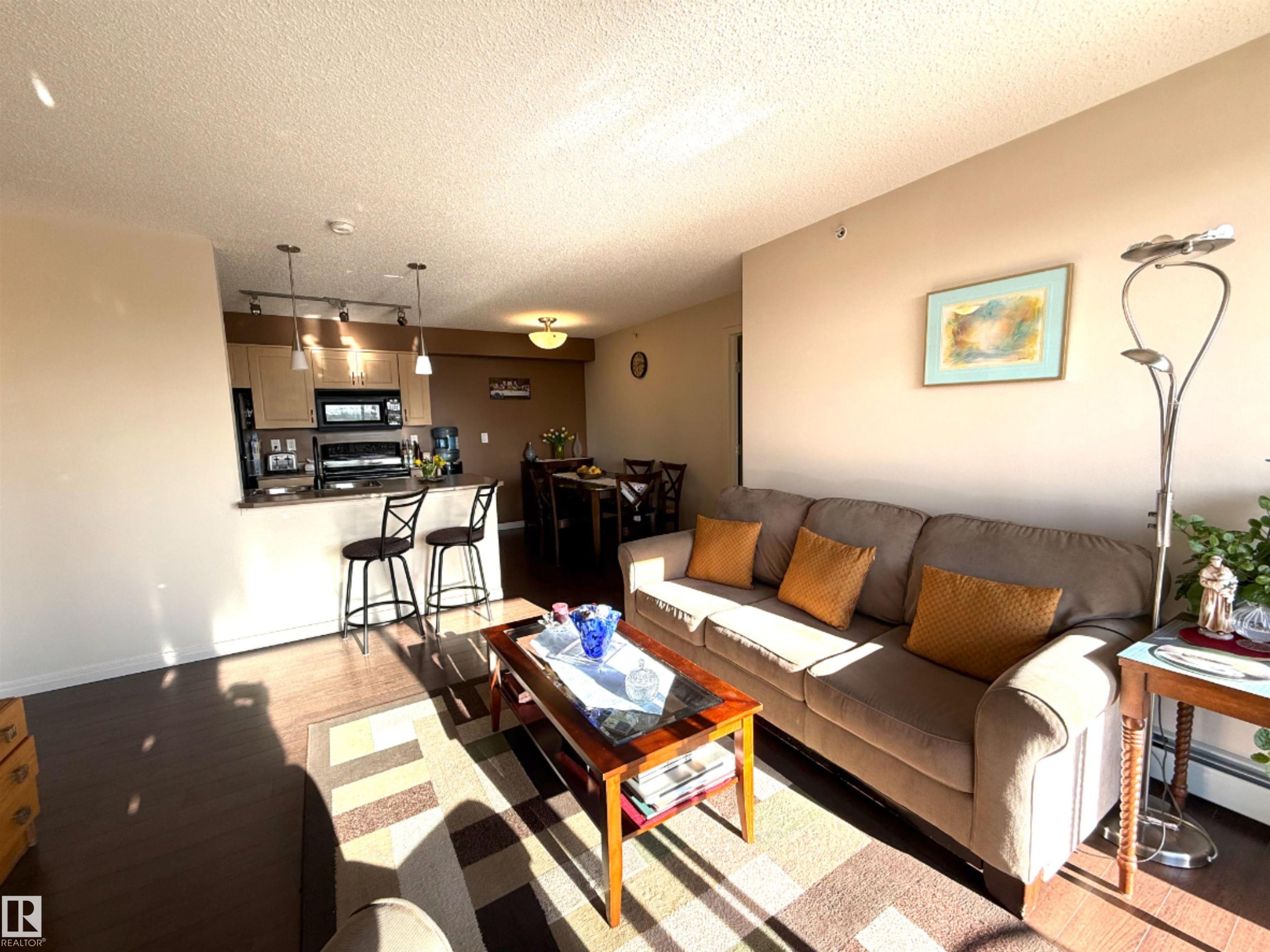 












407 13908 136 Street

,
Edmonton,




AB
T6V 1Y4

