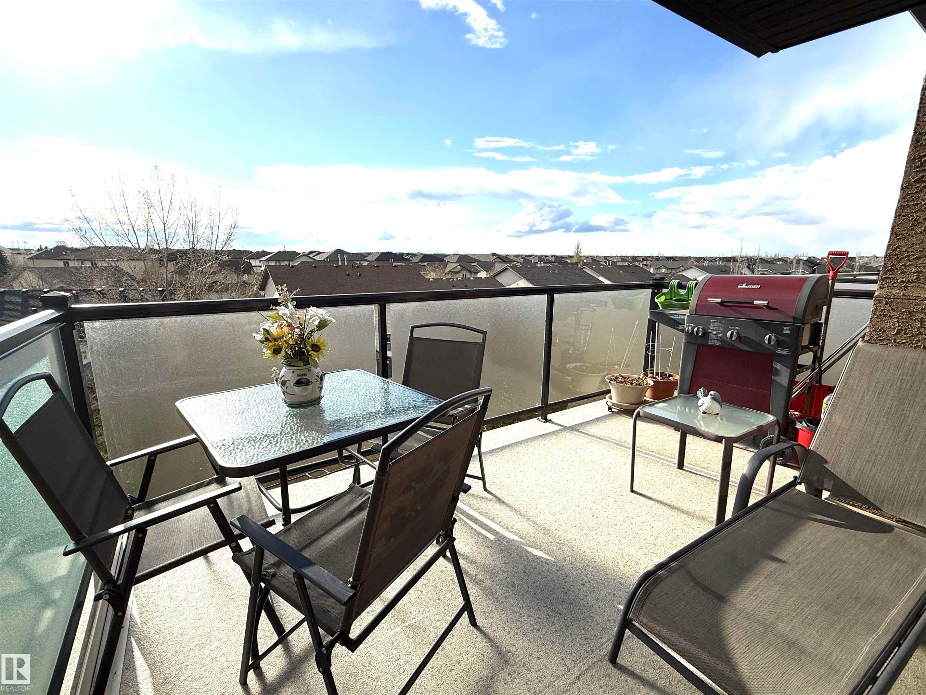 












407 13908 136 Street

,
Edmonton,




AB
T6V 1Y4

