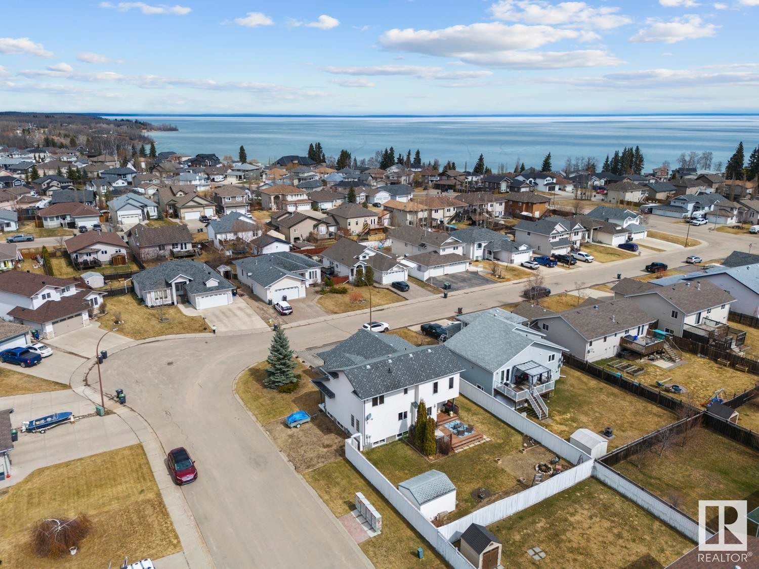 












2614 6A Avenue

,
Cold Lake,




AB
T9M 2C7

