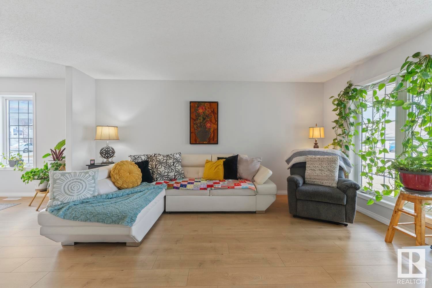 












2614 6A Avenue

,
Cold Lake,




AB
T9M 2C7

