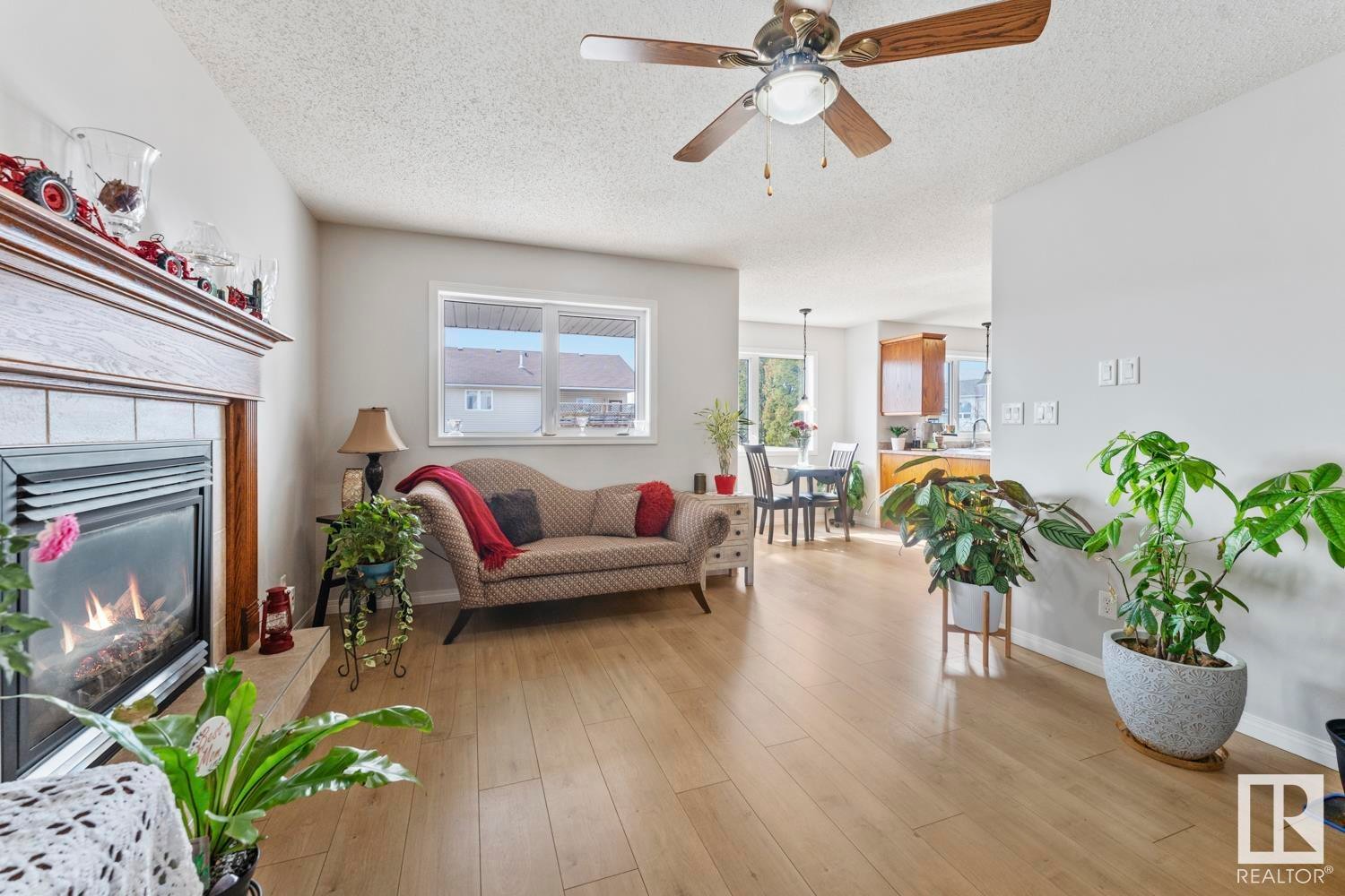 












2614 6A Avenue

,
Cold Lake,




AB
T9M 2C7

