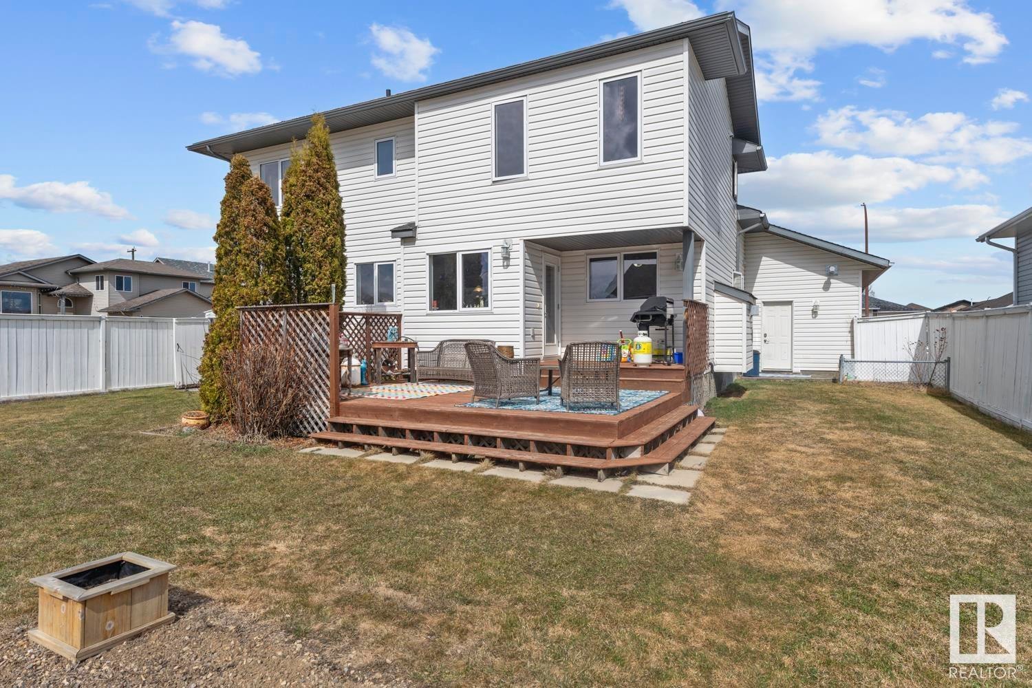 












2614 6A Avenue

,
Cold Lake,




AB
T9M 2C7

