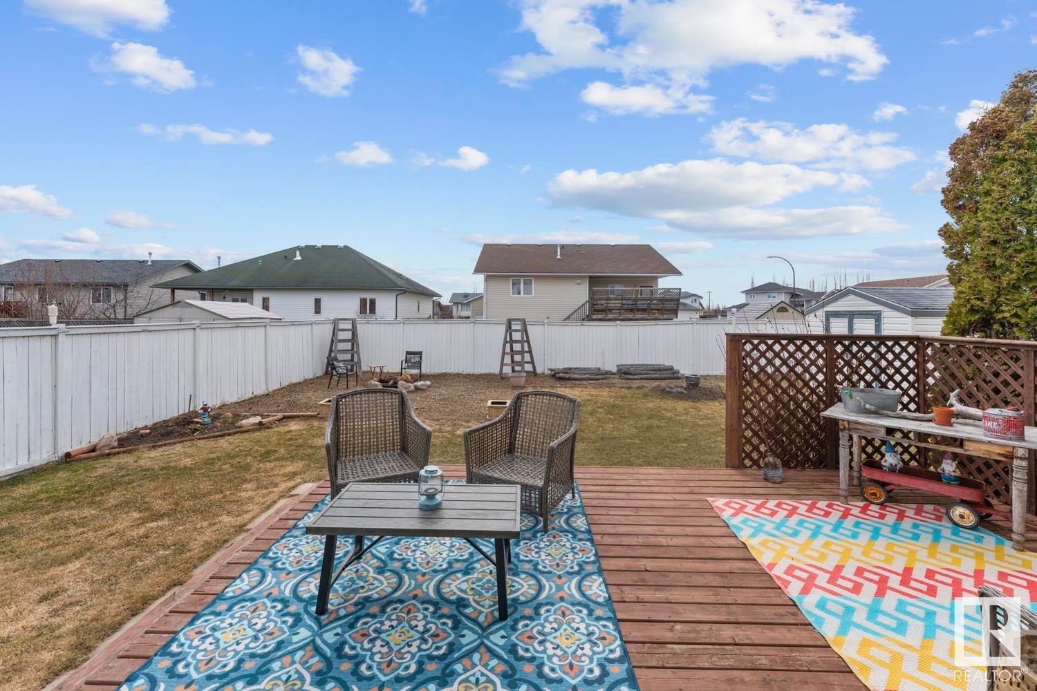 












2614 6A Avenue

,
Cold Lake,




AB
T9M 2C7

