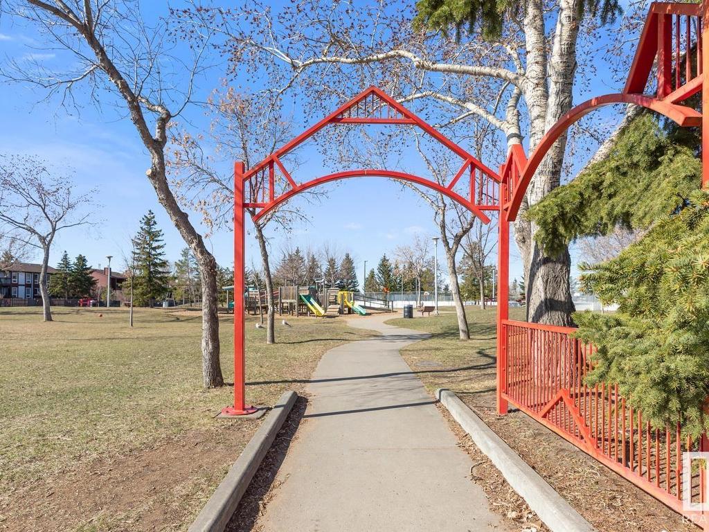 












16537 100 Street

,
Edmonton,




AB
T5X 5H4


