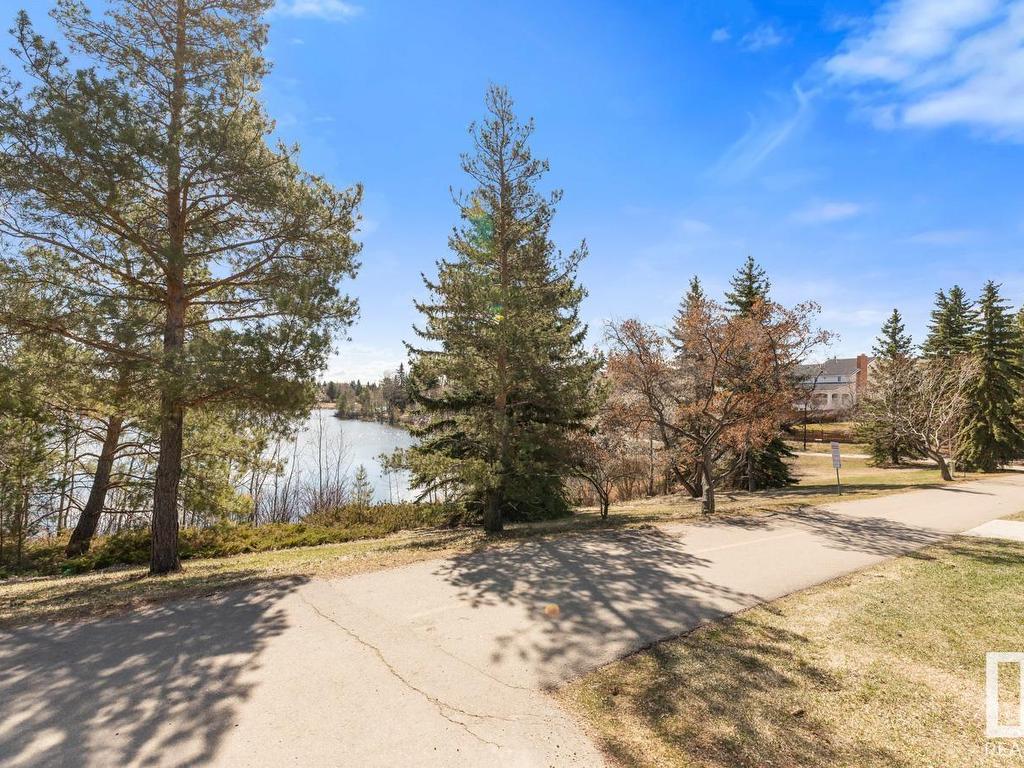 












16537 100 Street

,
Edmonton,




AB
T5X 5H4

