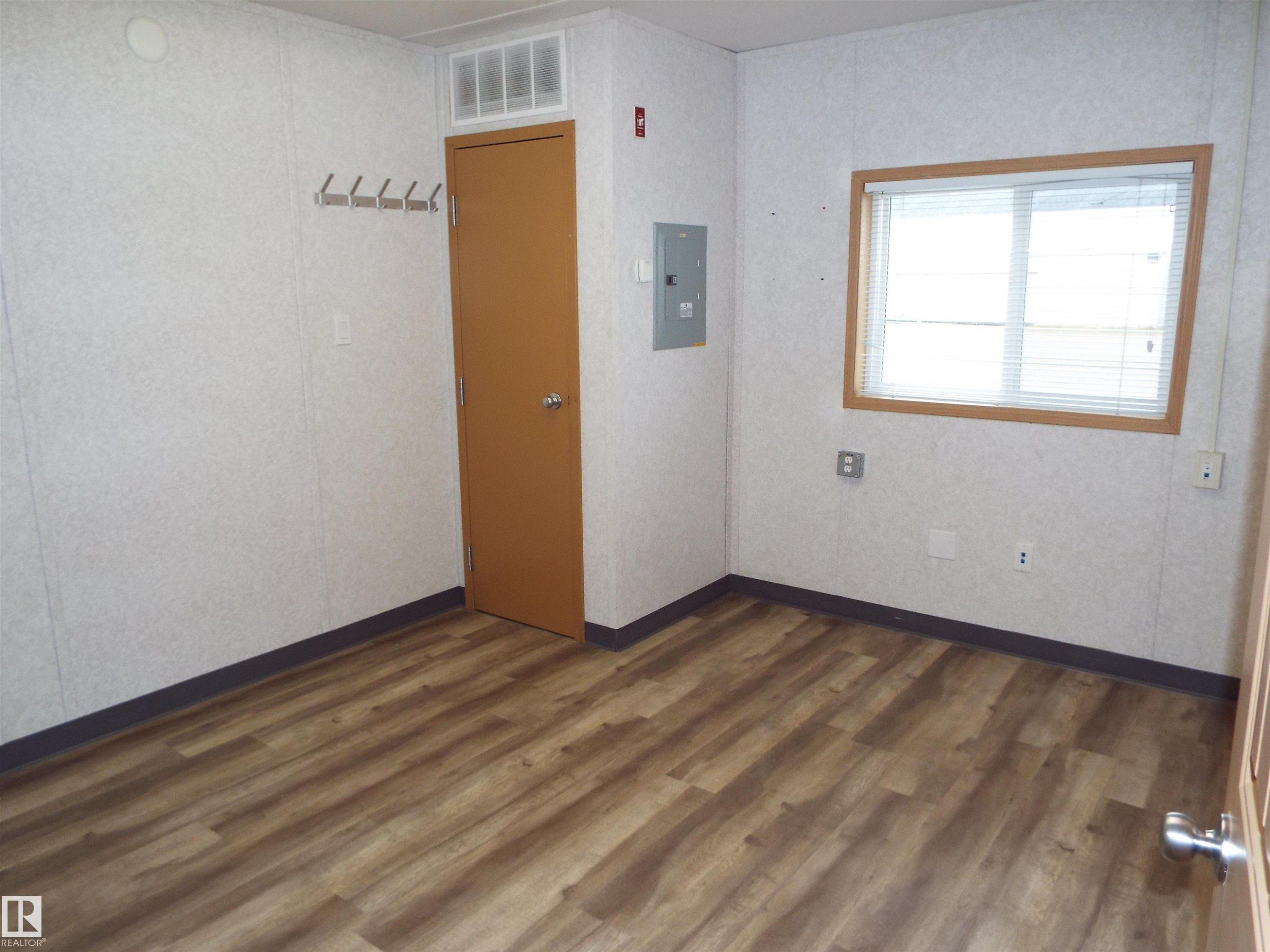 












5902 44A Street

,
Leduc,




AB
T9E 7B7

