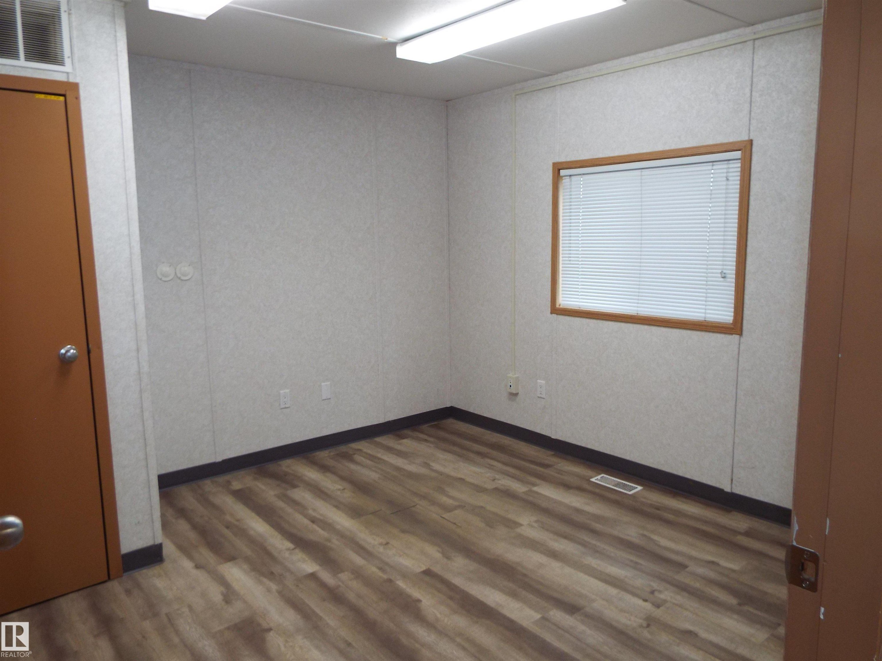 












5902 44A Street

,
Leduc,




AB
T9E 7B7

