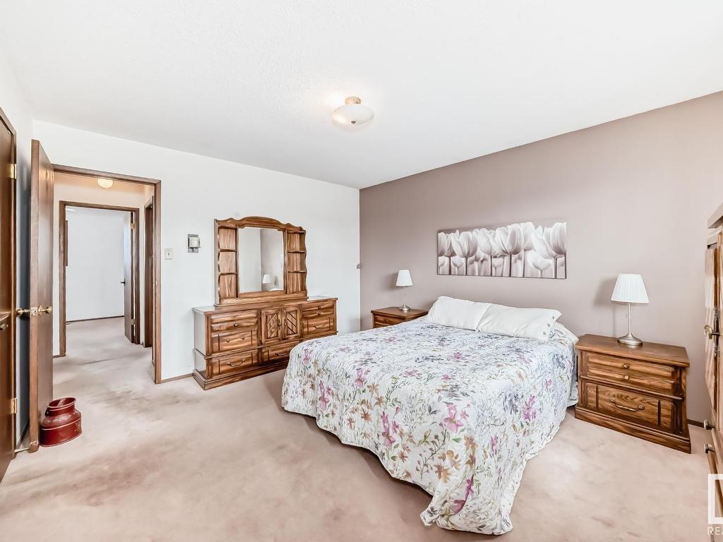 












10411 31 Avenue

,
Edmonton,




AB
T6J 3K2

