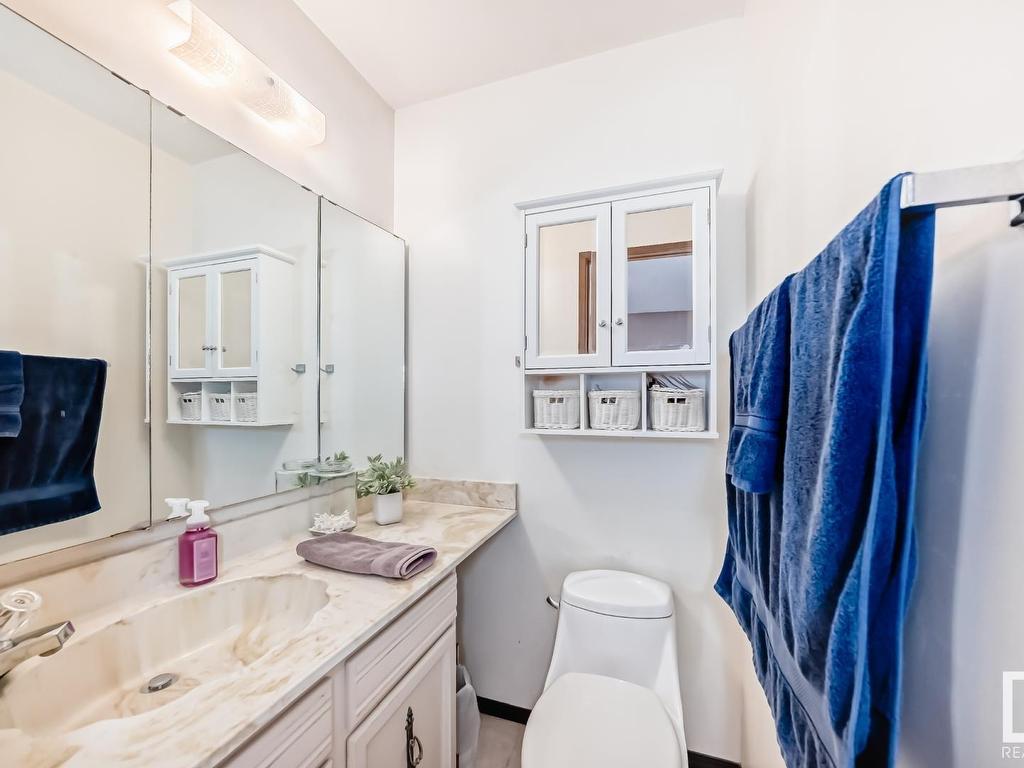 












10411 31 Avenue

,
Edmonton,




AB
T6J 3K2

