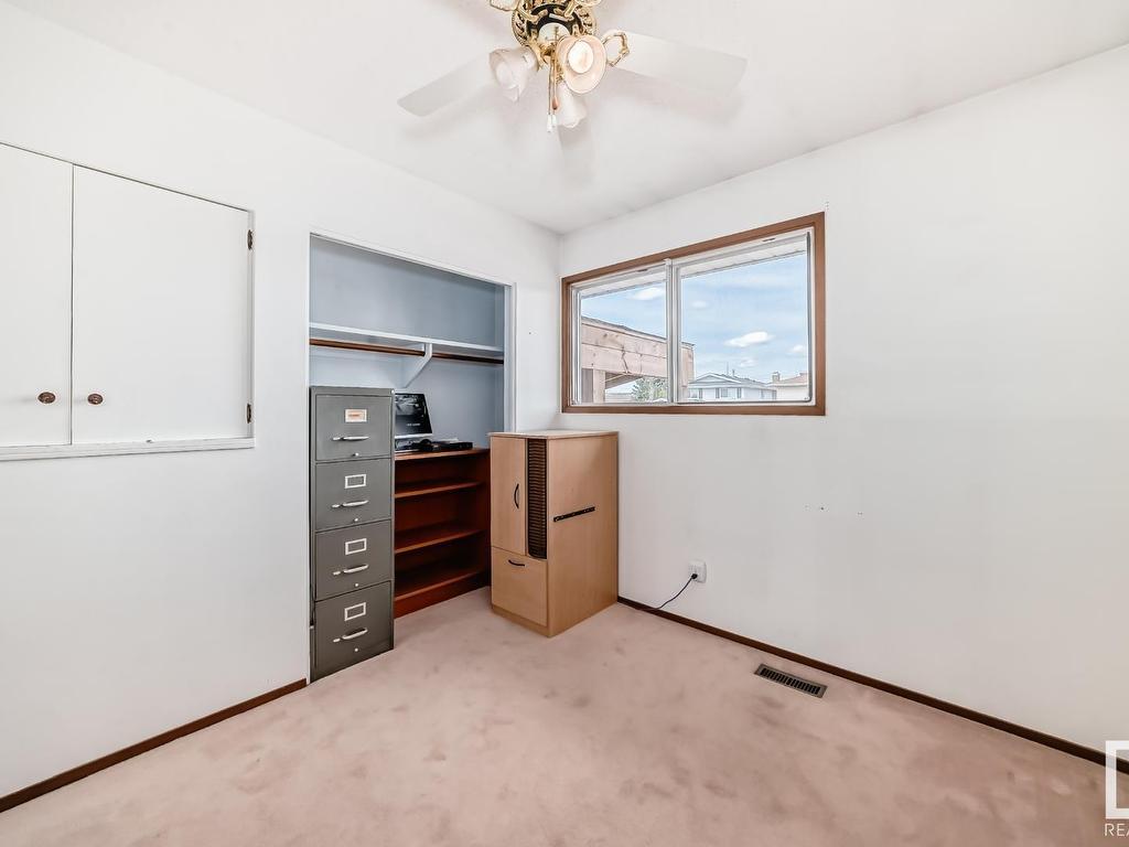 












10411 31 Avenue

,
Edmonton,




AB
T6J 3K2


