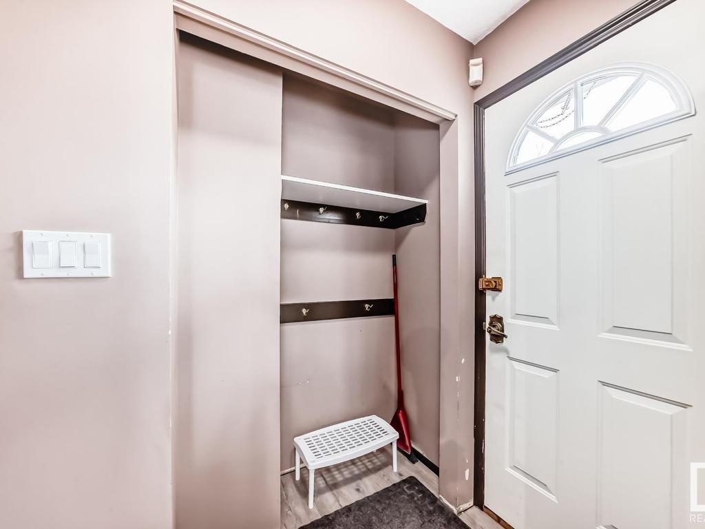 












10411 31 Avenue

,
Edmonton,




AB
T6J 3K2

