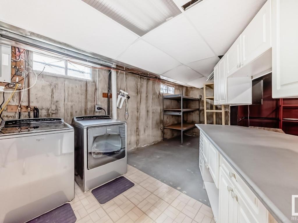 












10411 31 Avenue

,
Edmonton,




AB
T6J 3K2


