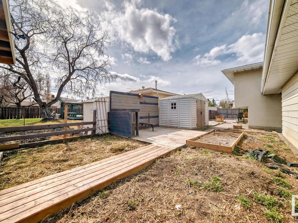 












10411 31 Avenue

,
Edmonton,




AB
T6J 3K2

