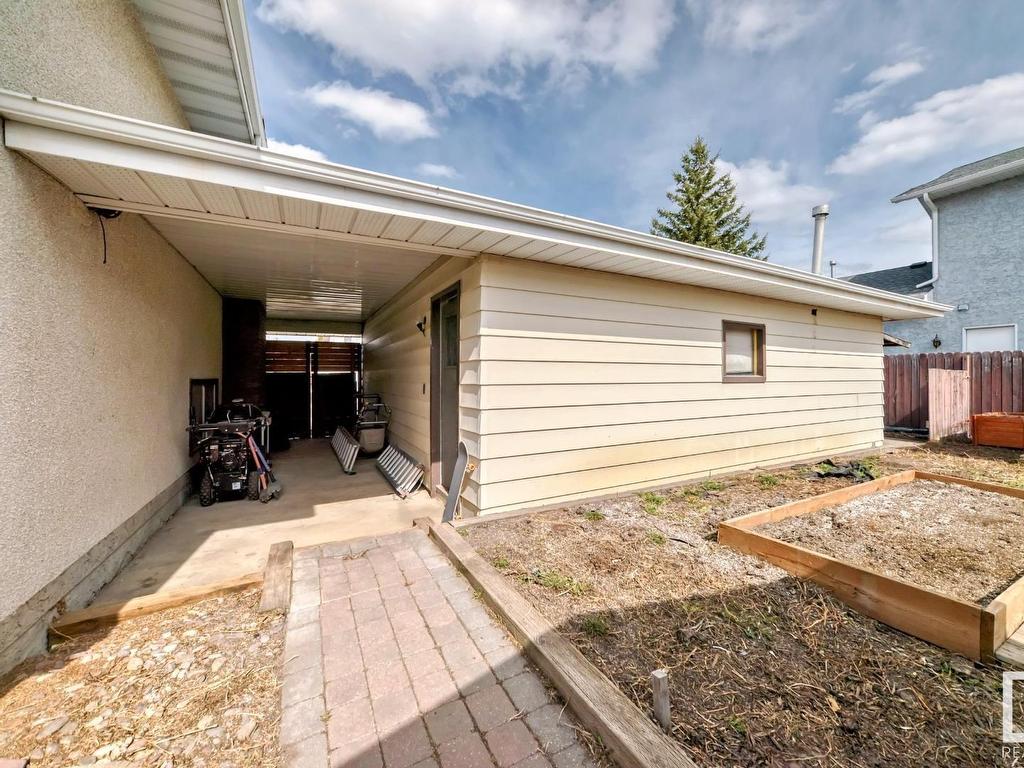 












10411 31 Avenue

,
Edmonton,




AB
T6J 3K2

