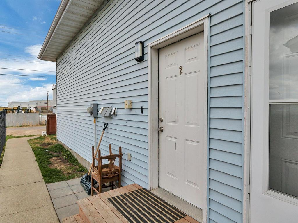 












4714 54 Avenue

,
Leduc,




AB
T9E 6K4

