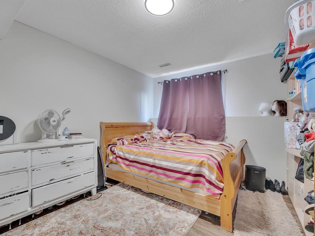 












4714 54 Avenue

,
Leduc,




AB
T9E 6K4

