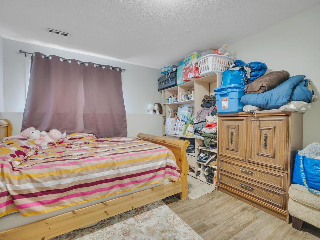 












4714 54 Avenue

,
Leduc,




AB
T9E 6K4


