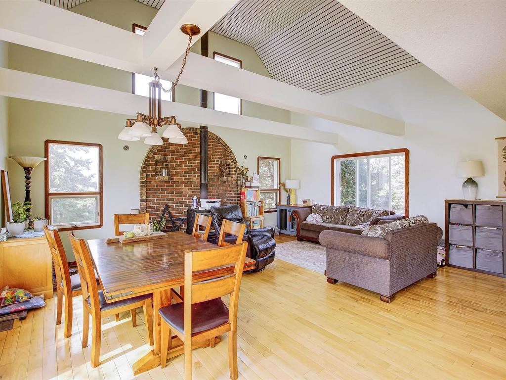 












1115 Hwy 18

,
Rural Westlock County,




AB
T7P 2P6

