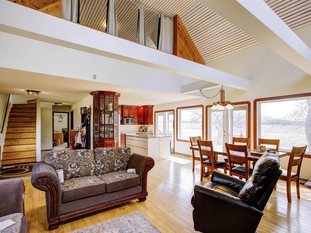 












1115 Hwy 18

,
Rural Westlock County,




AB
T7P 2P6

