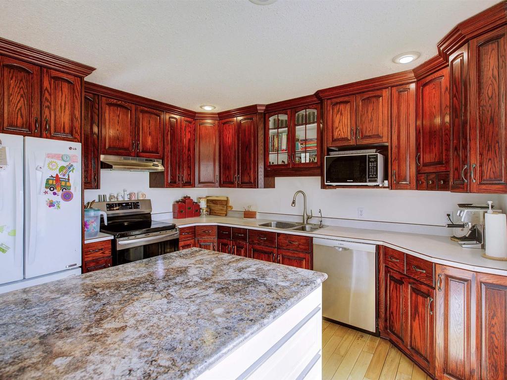 












1115 Hwy 18

,
Rural Westlock County,




AB
T7P 2P6

