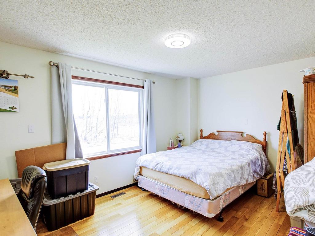 












1115 Hwy 18

,
Rural Westlock County,




AB
T7P 2P6

