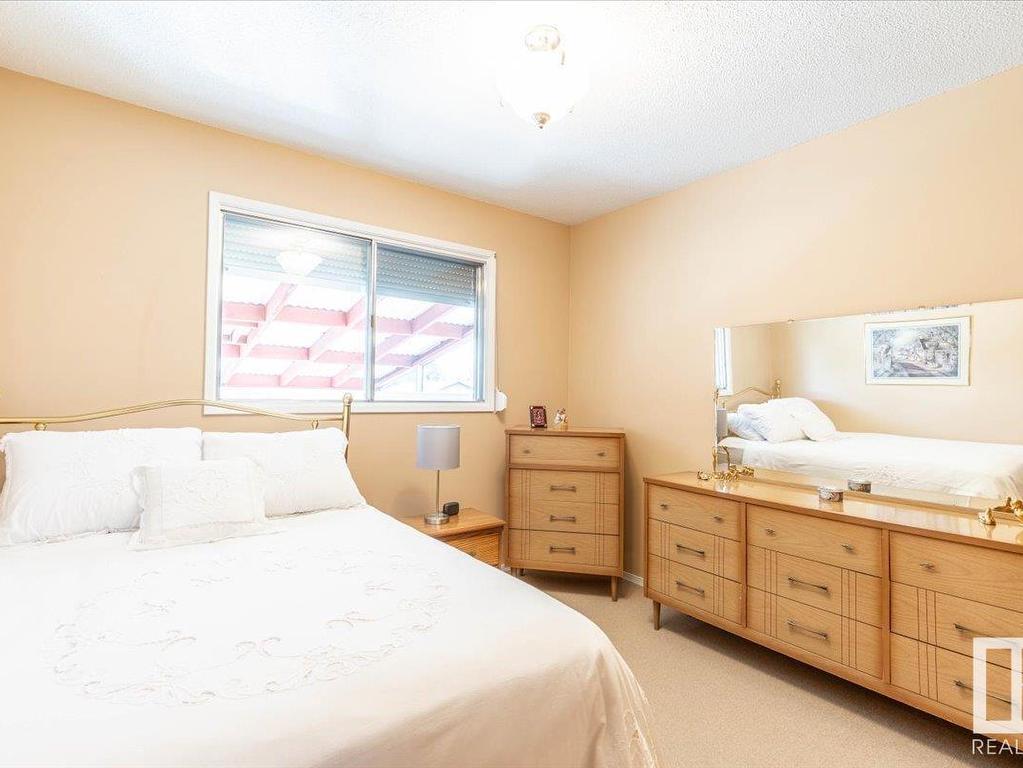 












14519 62 Street

,
Edmonton,




AB
T5A 2A9


