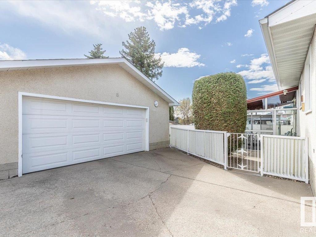 












14519 62 Street

,
Edmonton,




AB
T5A 2A9

