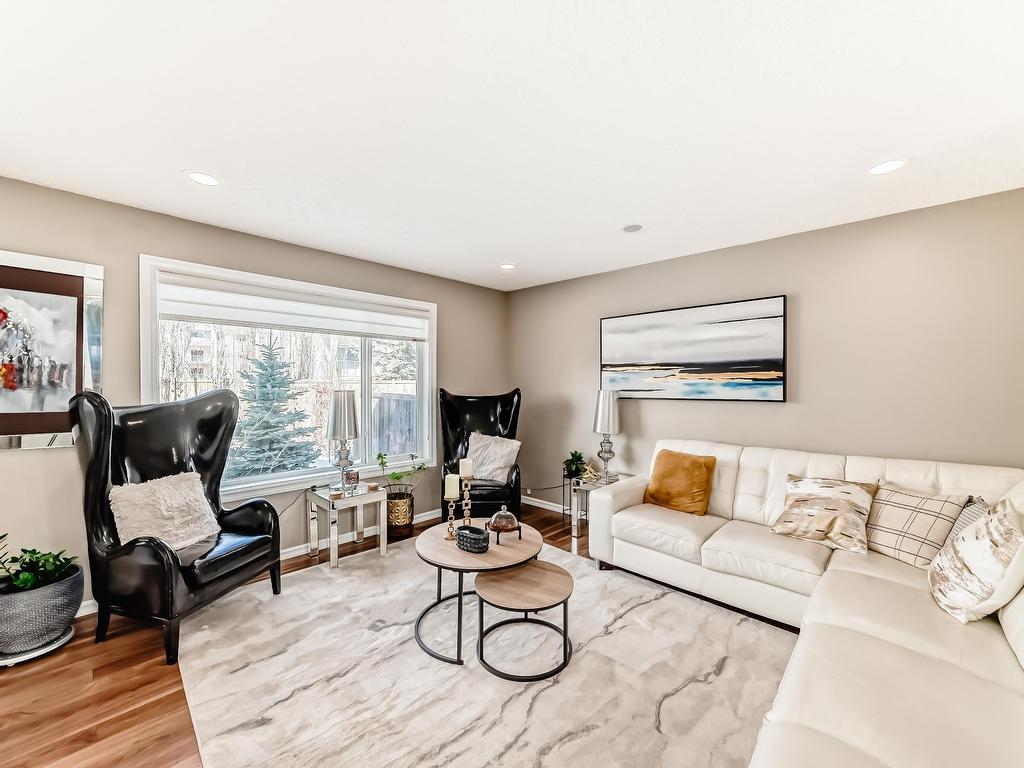 












8722 5 Avenue

,
Edmonton,




AB
T6X 1E2

