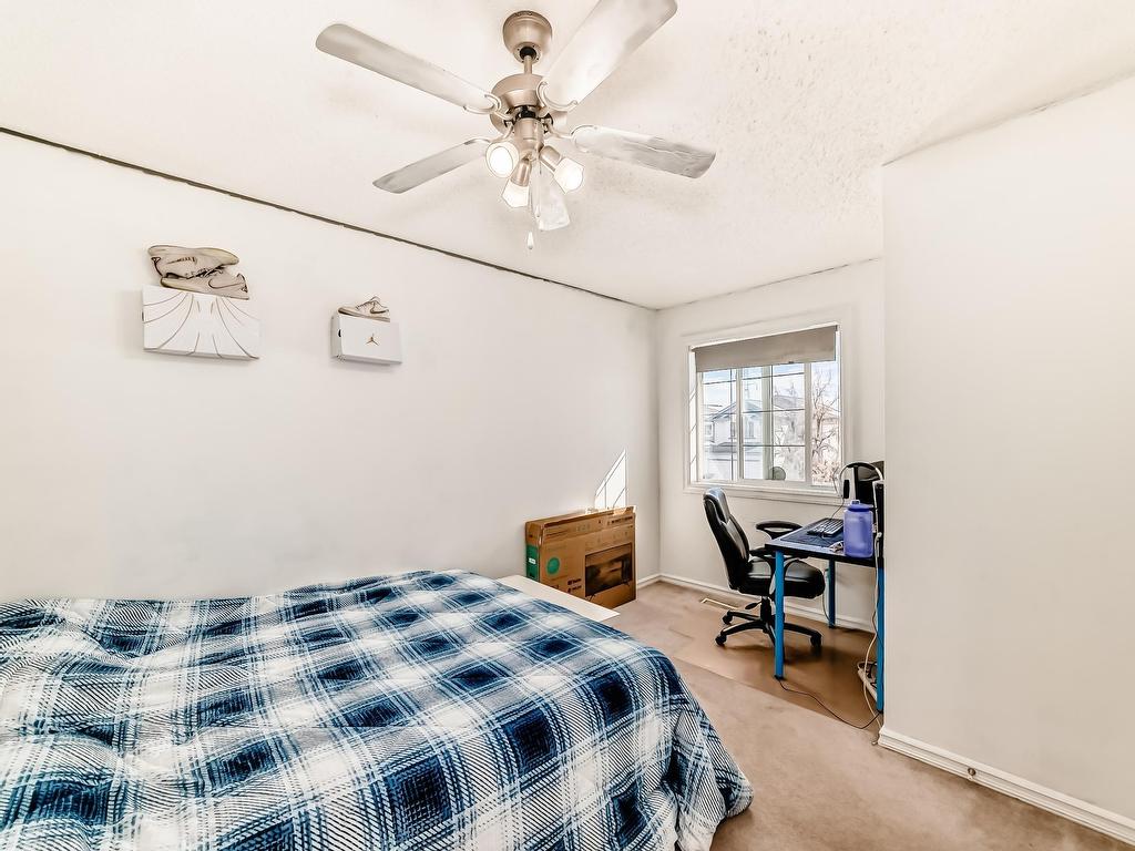 












8722 5 Avenue

,
Edmonton,




AB
T6X 1E2

