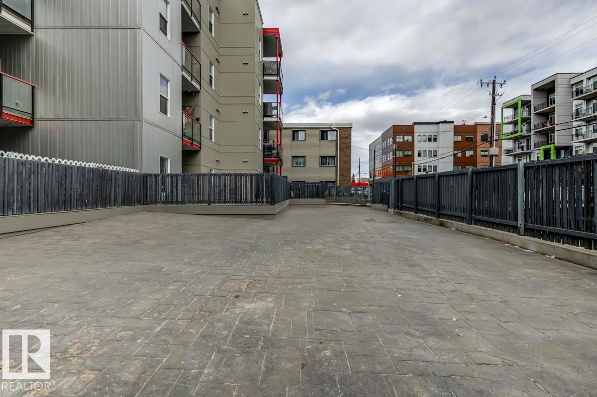 












412 10611 117 Street

,
Edmonton,




AB
T5H 0G6

