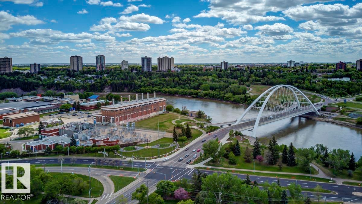 












412 10611 117 Street

,
Edmonton,




AB
T5H 0G6

