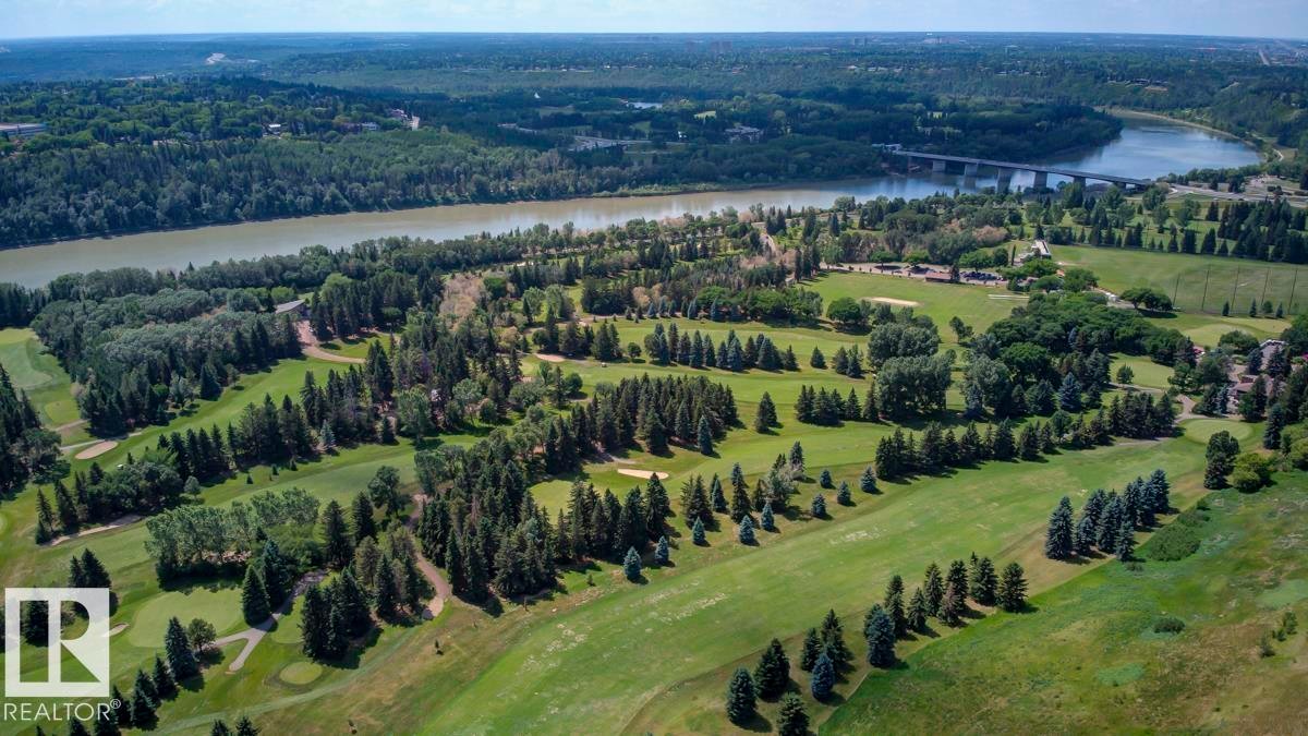 












412 10611 117 Street

,
Edmonton,




AB
T5H 0G6

