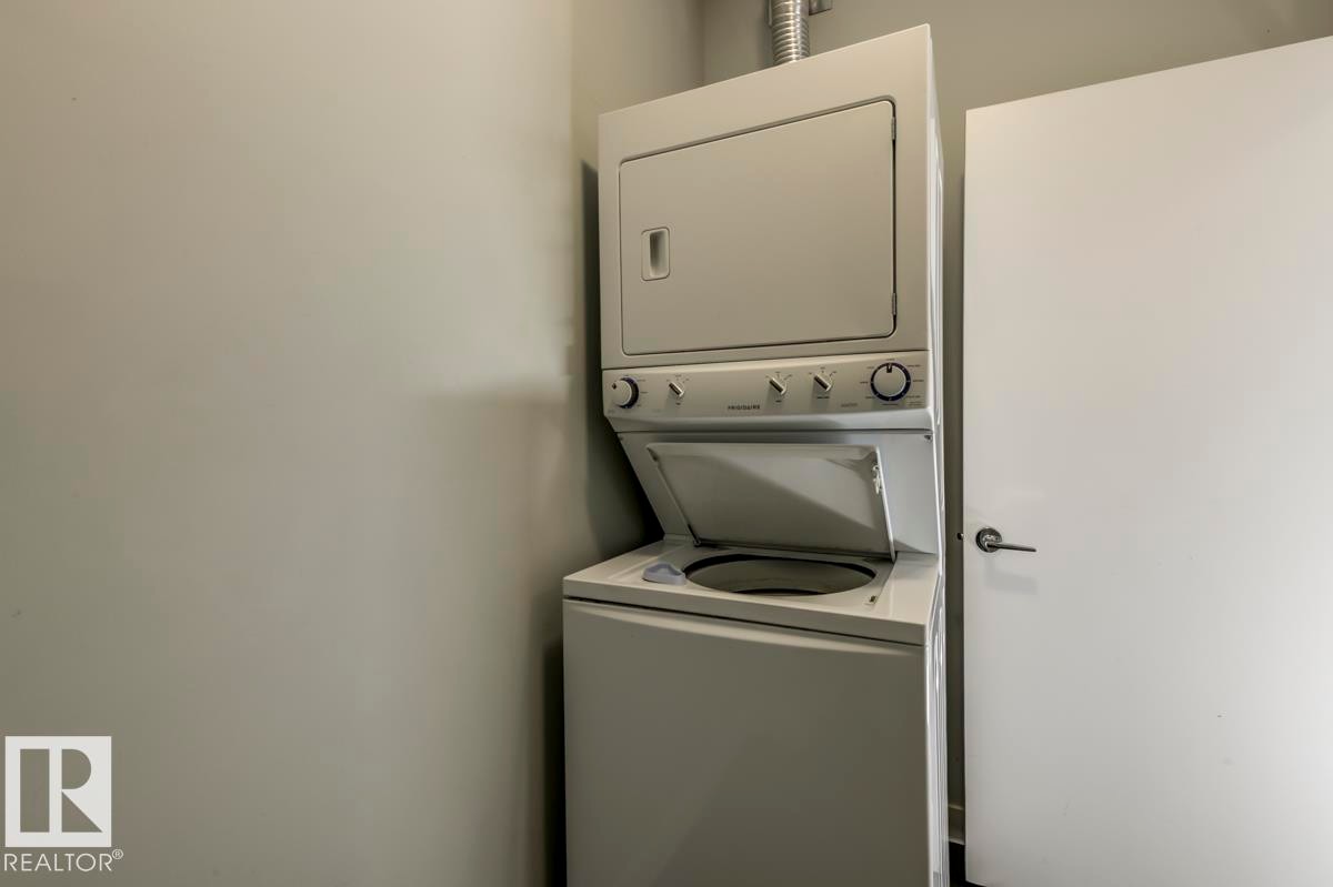 












412 10611 117 Street

,
Edmonton,




AB
T5H 0G6

