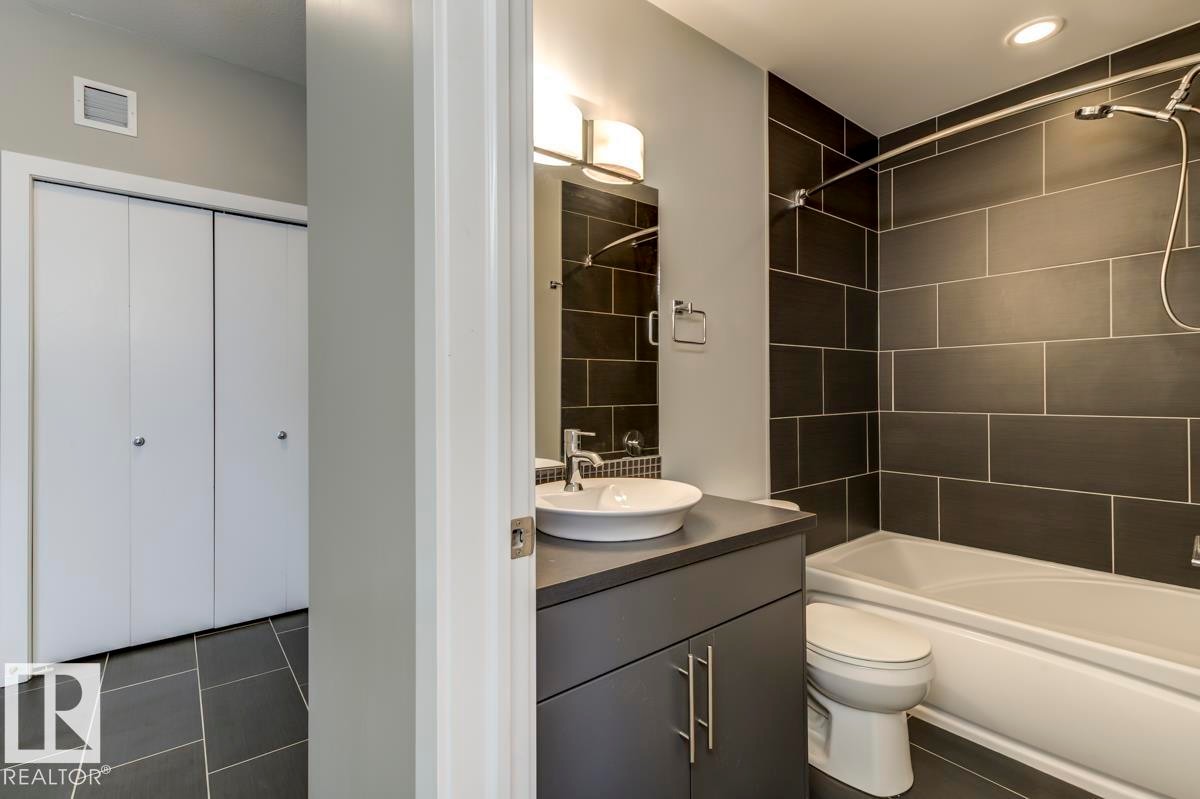 












412 10611 117 Street

,
Edmonton,




AB
T5H 0G6

