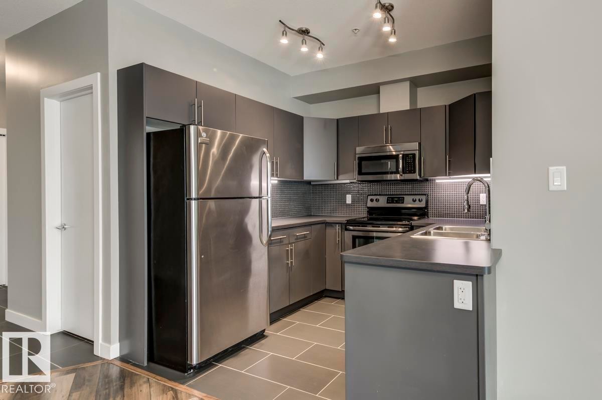 












412 10611 117 Street

,
Edmonton,




AB
T5H 0G6

