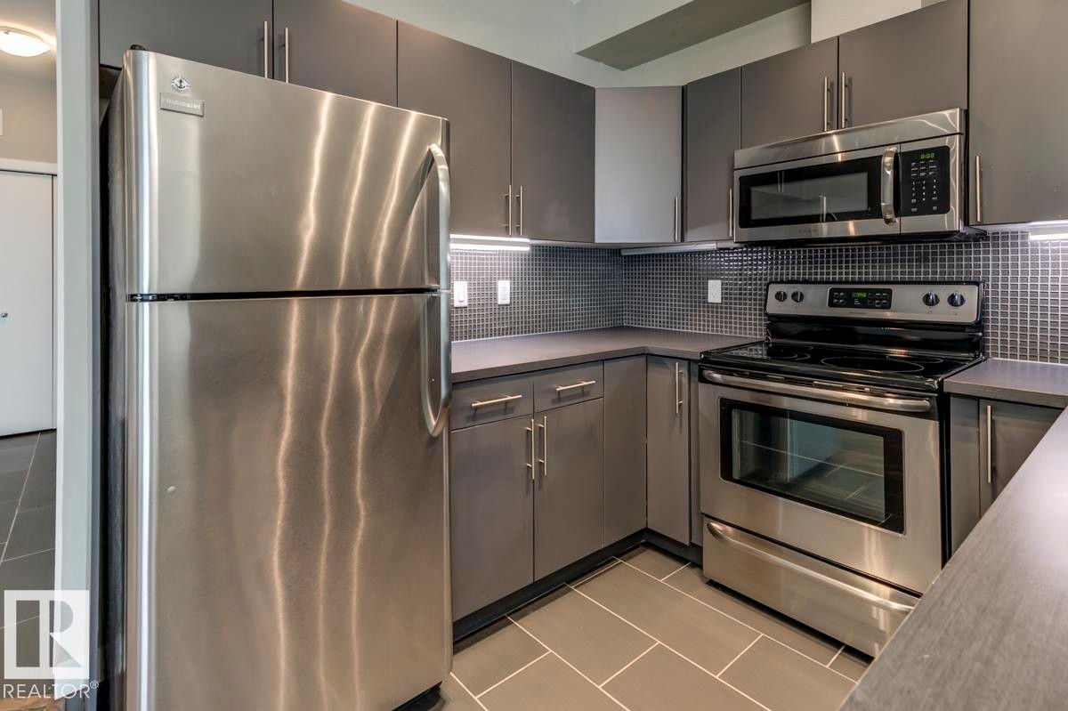 












412 10611 117 Street

,
Edmonton,




AB
T5H 0G6

